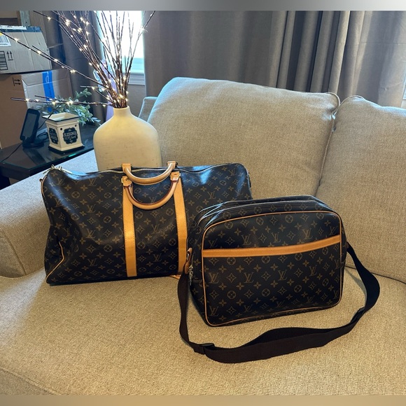 Vintage Louis Vuitton Bags - Picture 1 of 4